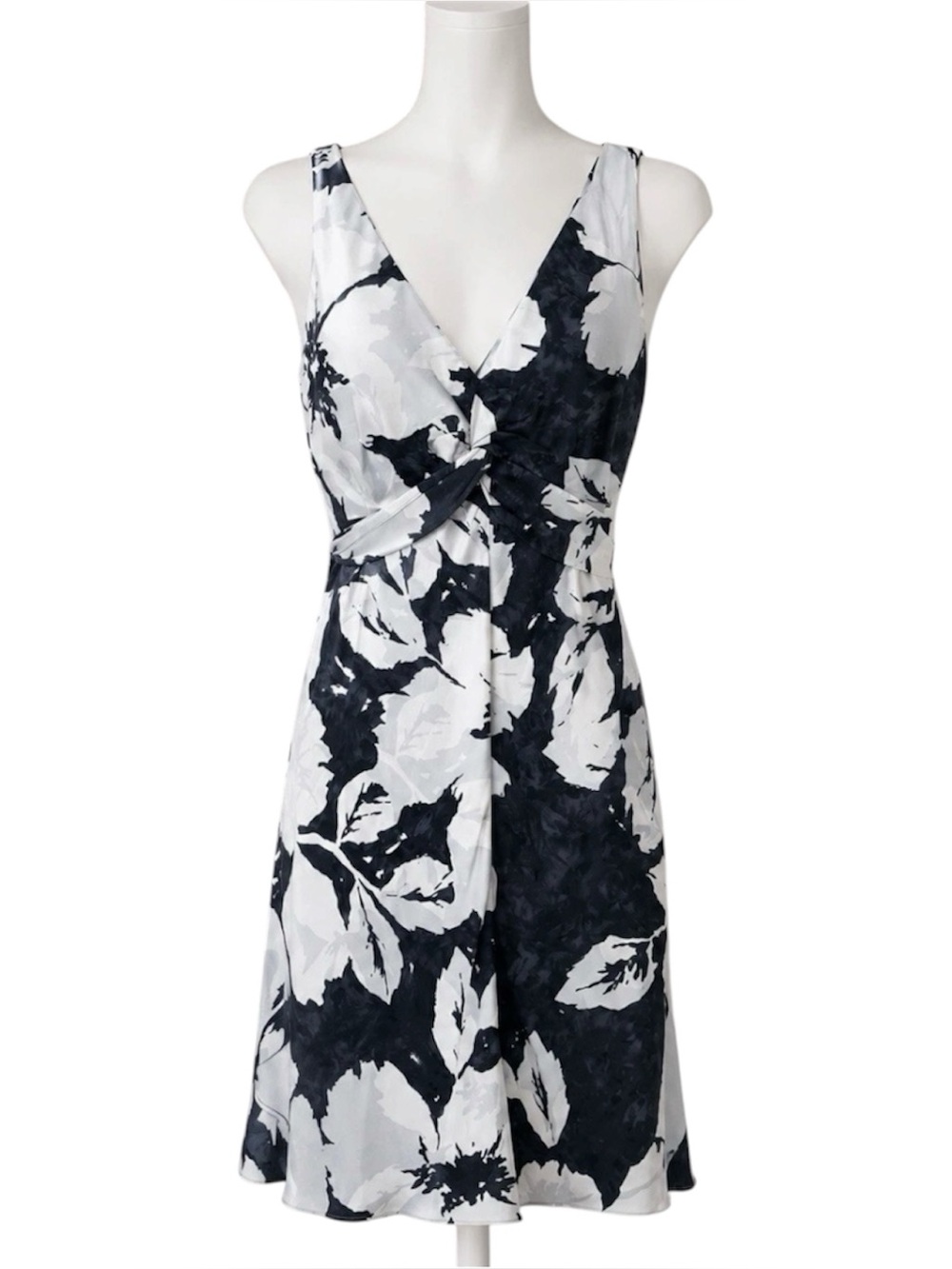 BCBG Maxazria 100% Silk Floral Tie Open Back Midi Dress Navy White Size 8 Formal